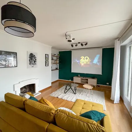 Апартаменты Cinema & Avec Balcon & Parking En Hyper Centre *